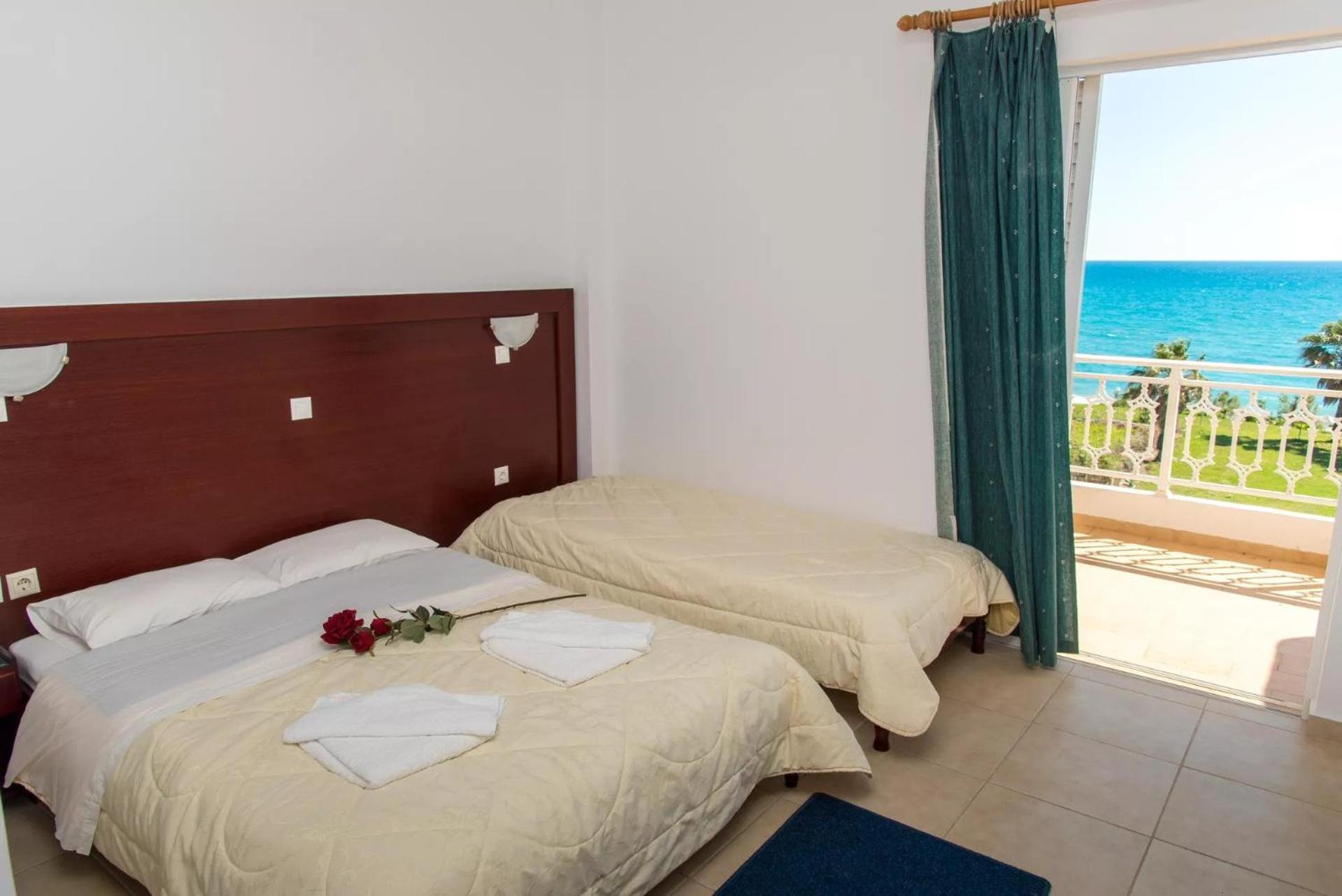 Poseidon Beach Hotel คราสโตชิเกีย ภายนอก รูปภาพ