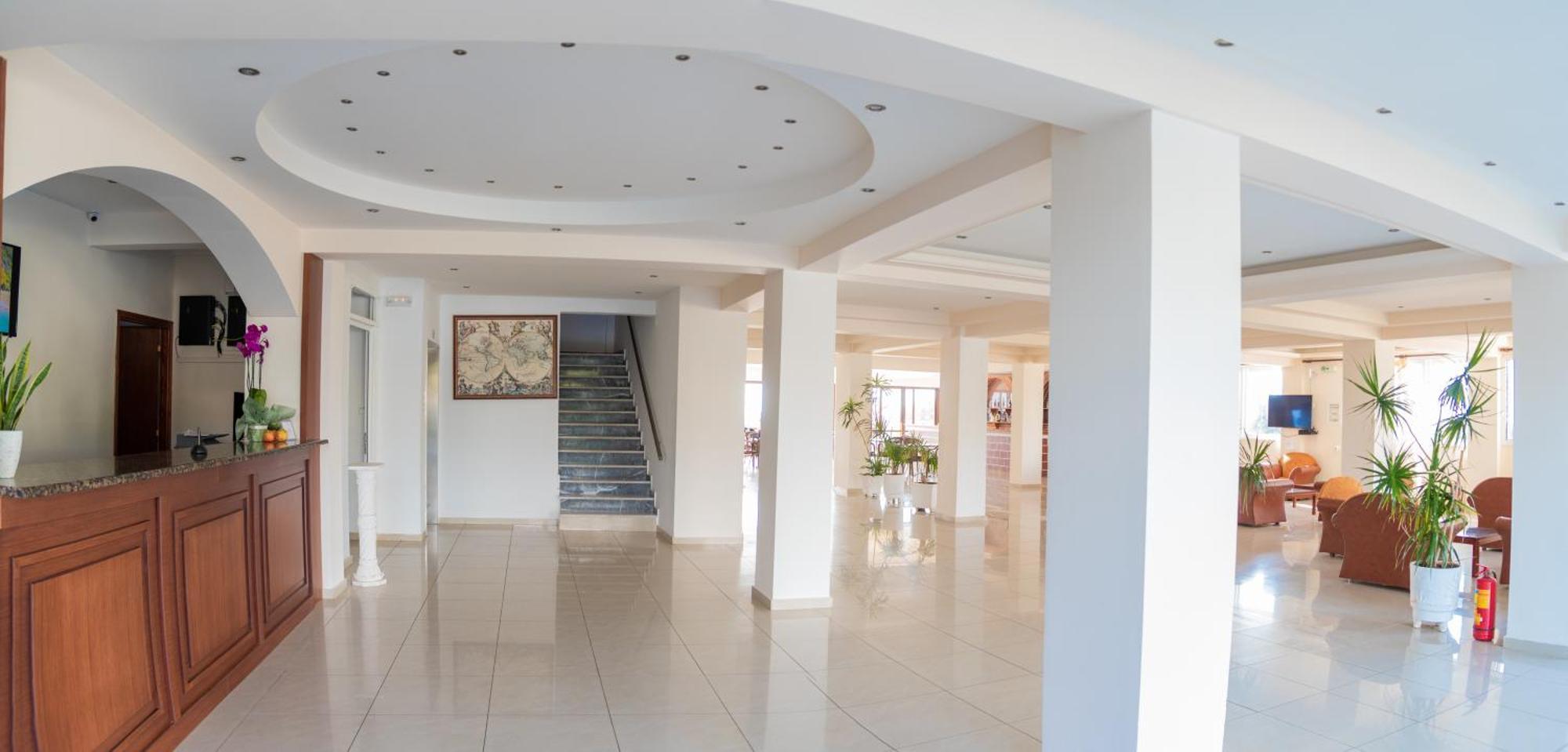 Poseidon Beach Hotel คราสโตชิเกีย ภายนอก รูปภาพ
