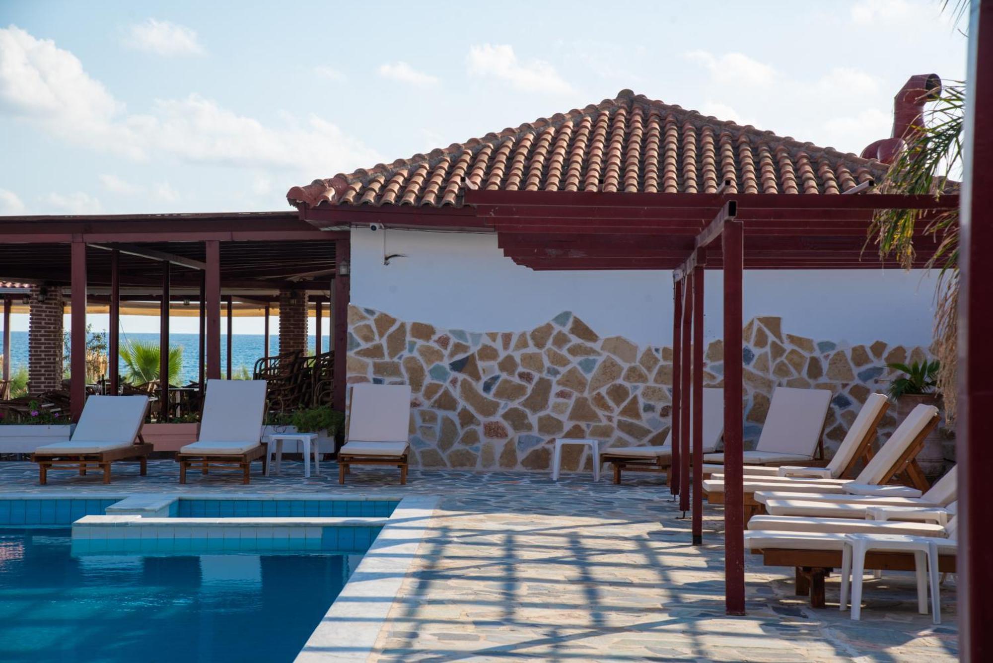 Poseidon Beach Hotel คราสโตชิเกีย ภายนอก รูปภาพ