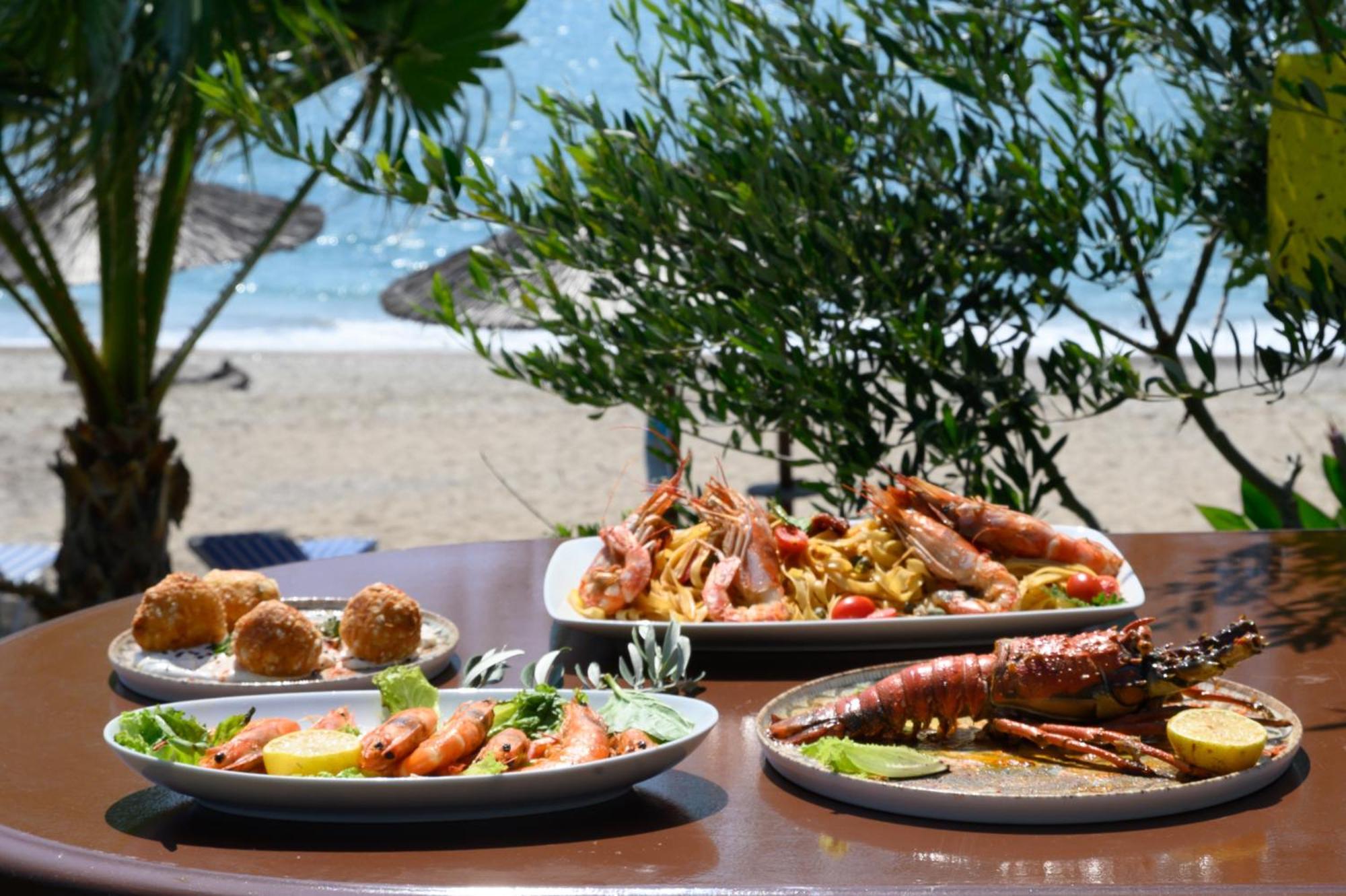 Poseidon Beach Hotel คราสโตชิเกีย ภายนอก รูปภาพ